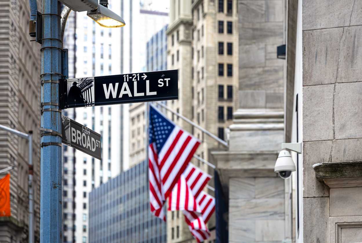 Tech giants' spending spooks investors and drives bonds rally
